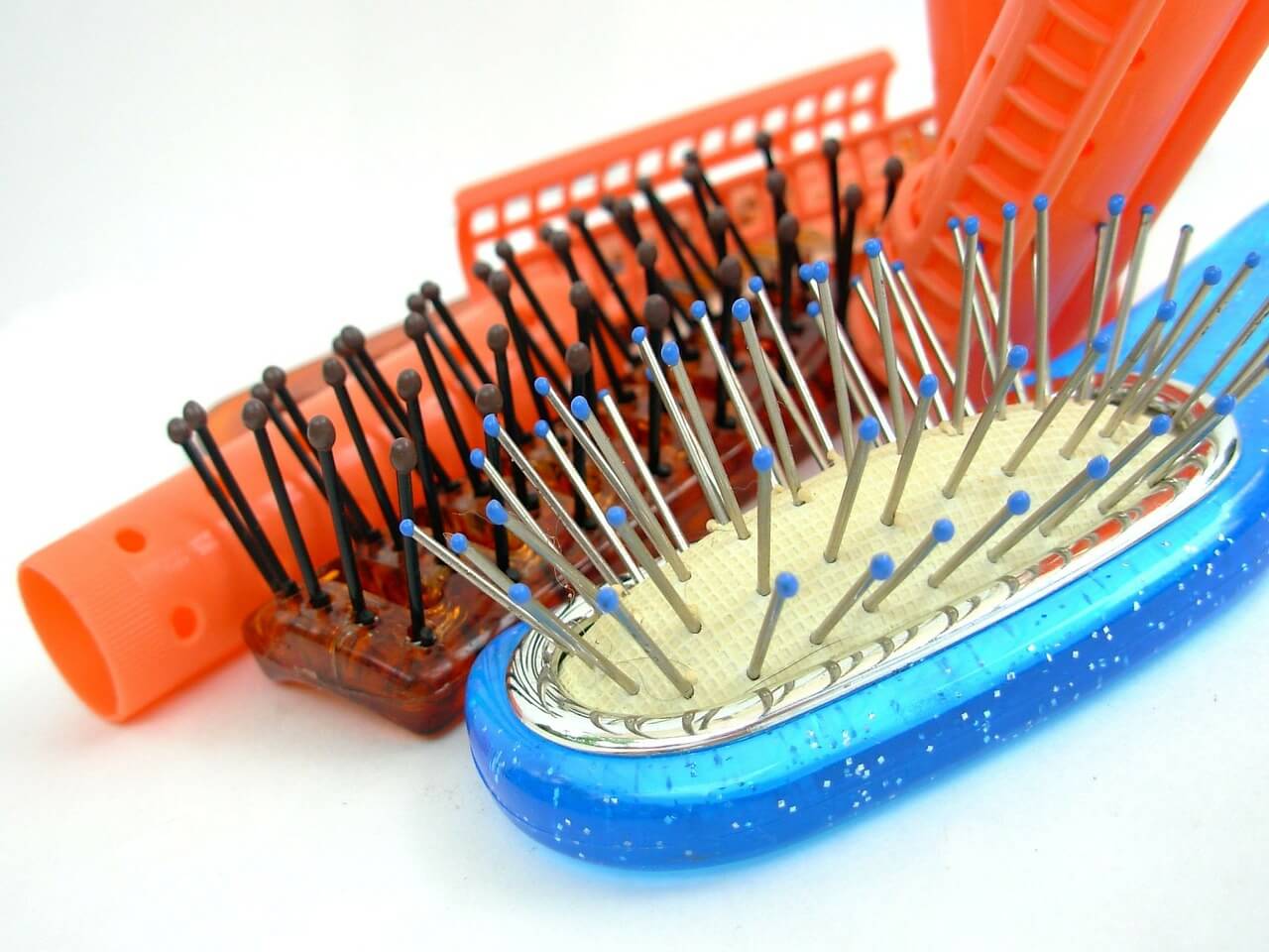 Werkzeuge des Friseurs, Haarbürsten